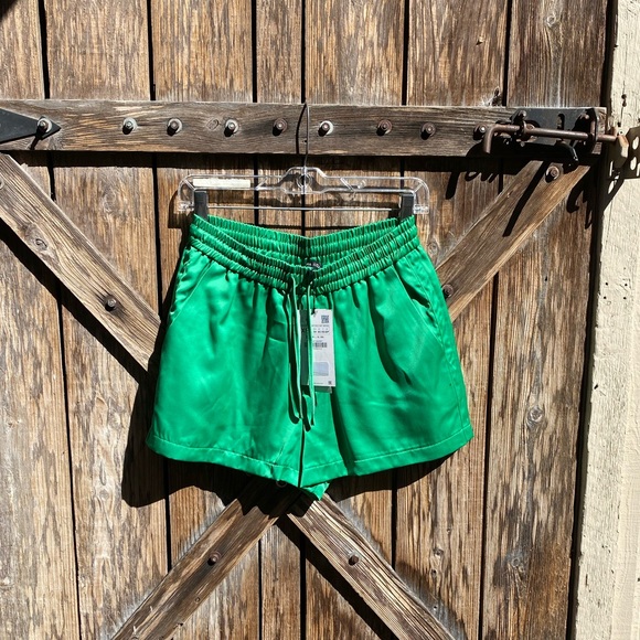 Zara Satin Effect Shorts - Picture 8 of 10